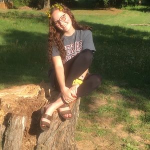 Meet your Posher, Emilie